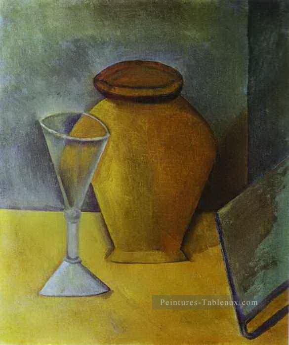Pot Wine Glass and Book 1908 cubiste Pablo Picasso Peintures à l'huile